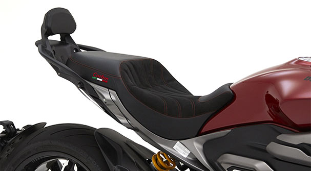 XDiavel V4 2025-26 Dual Saddle - Image 4