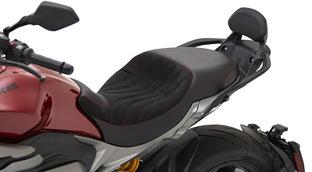 XDiavel V4 2025-26 Dual Saddle - Image 3