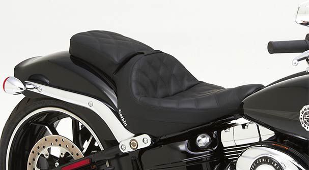 2013-17 Softail Breakout & CVO Breakout Solo & Pillion Saddle - Image 3